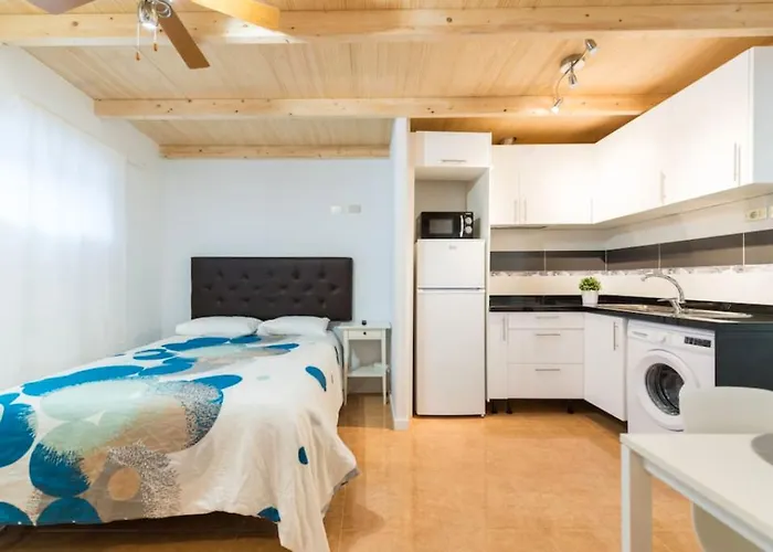 Studio Las Palmas Central Rooms